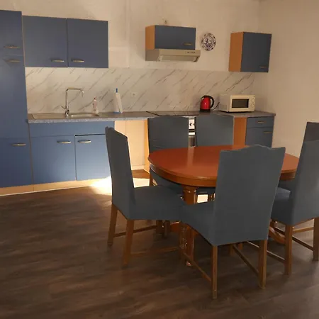 Daire Mit Terrasse - 10 Minuten Von Templin *